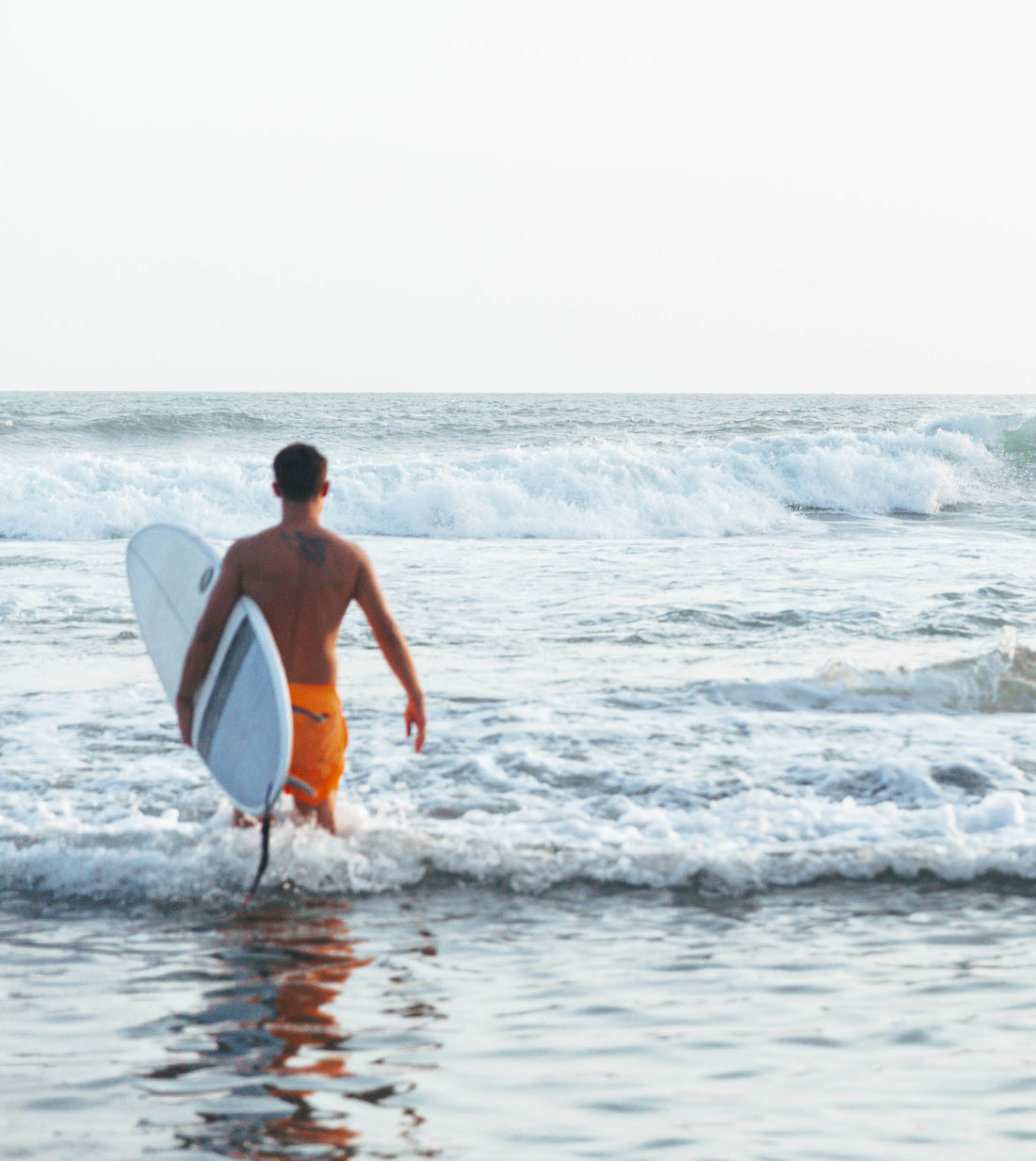 What to Expect When Surfing the Tropics with the Heeru Ribguard